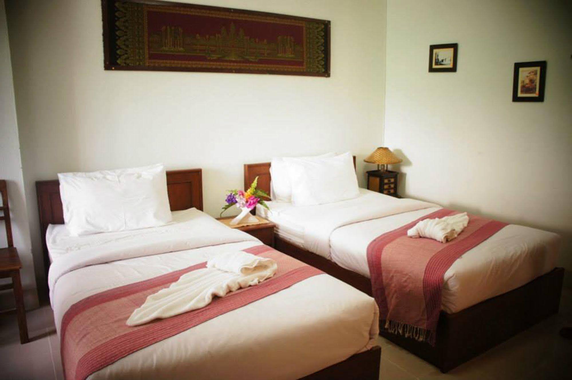 Hotel Vipa House Chiang Mai Exterior foto