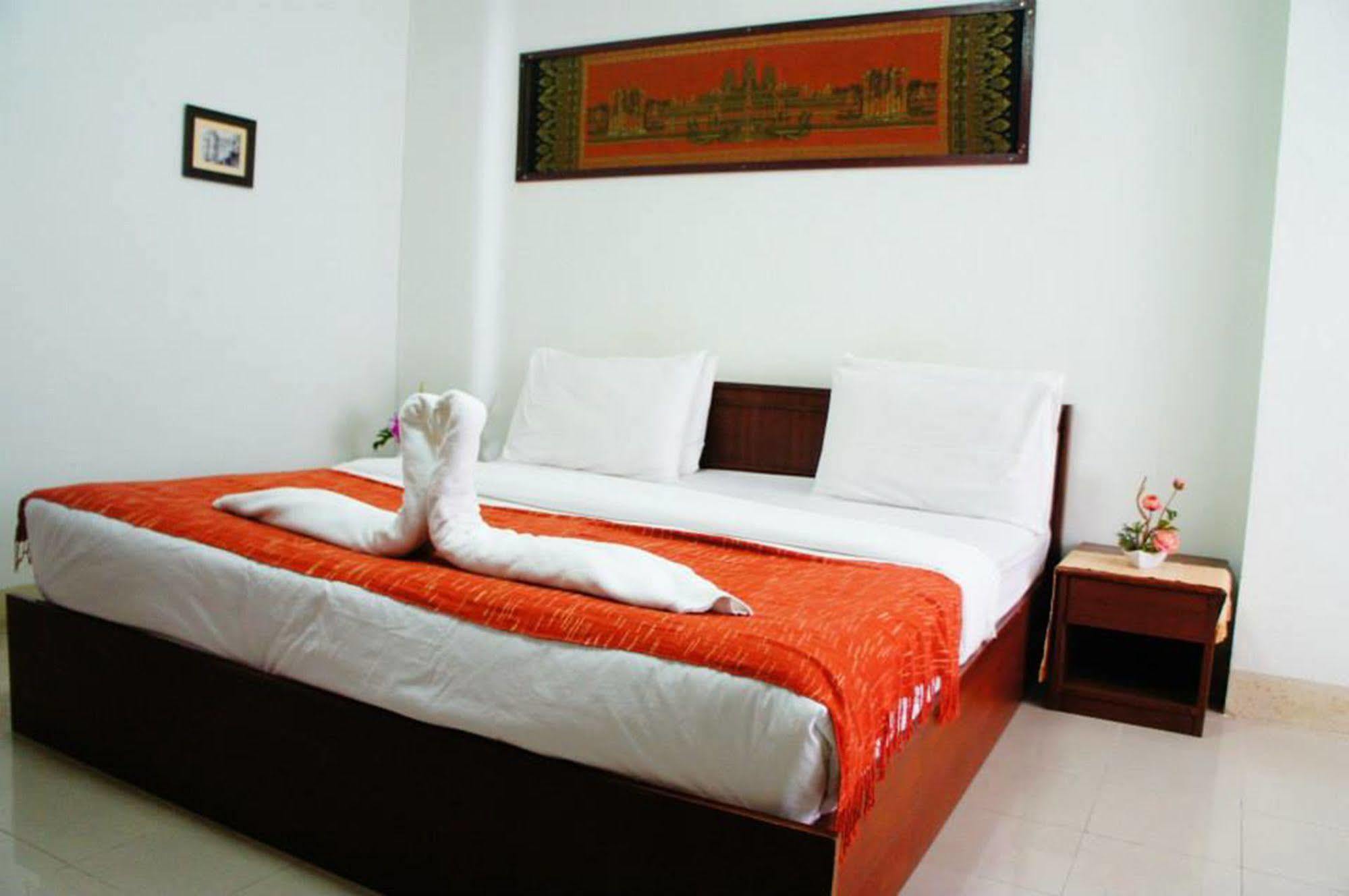 Hotel Vipa House Chiang Mai Exterior foto